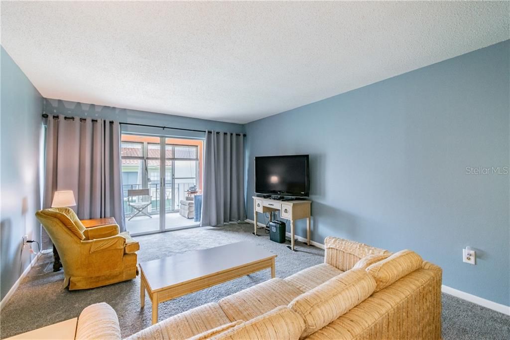 Recently Sold: $90,000 (1 beds, 1 baths, 875 Square Feet)