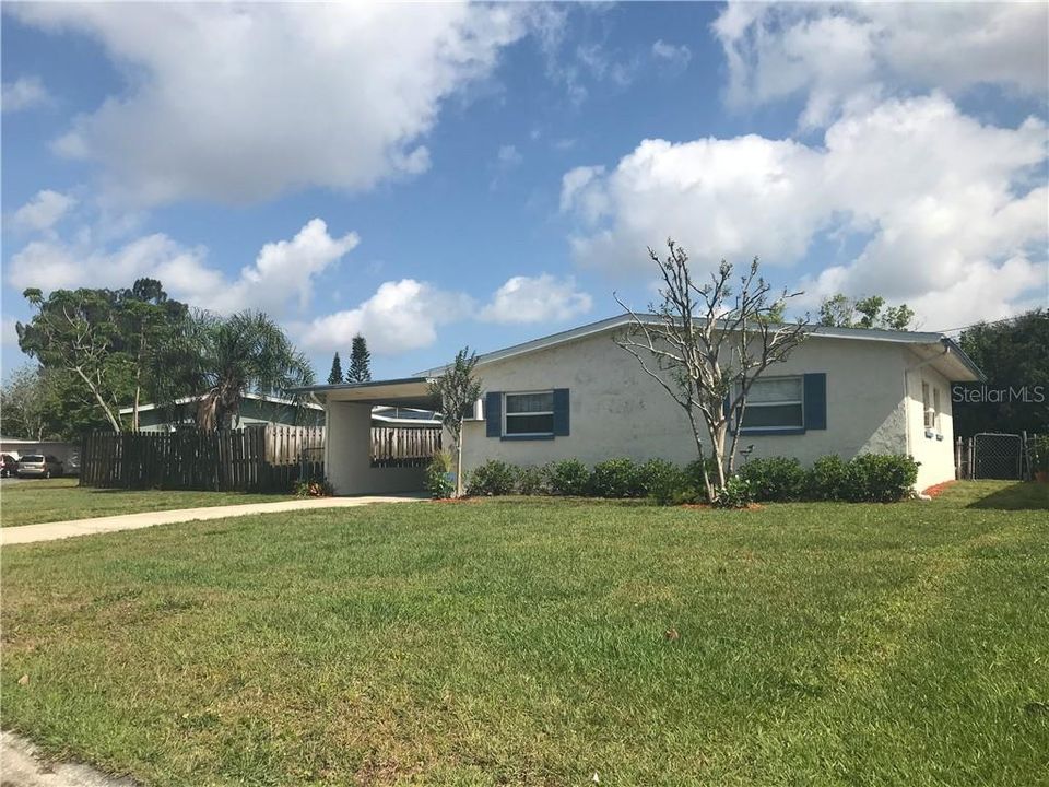 Recently Sold: $199,000 (2 beds, 1 baths, 736 Square Feet)