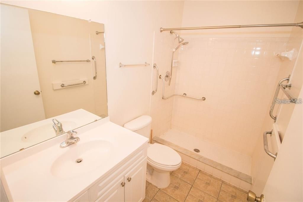 最近租的: $1,395 (2 贝兹, 2 浴室, 1180 平方英尺)