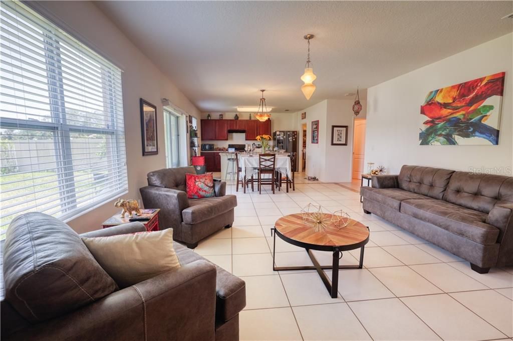 Recently Sold: $350,000 (4 beds, 2 baths, 2453 Square Feet)