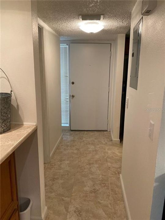 Recently Sold: $134,900 (1 beds, 1 baths, 650 Square Feet)