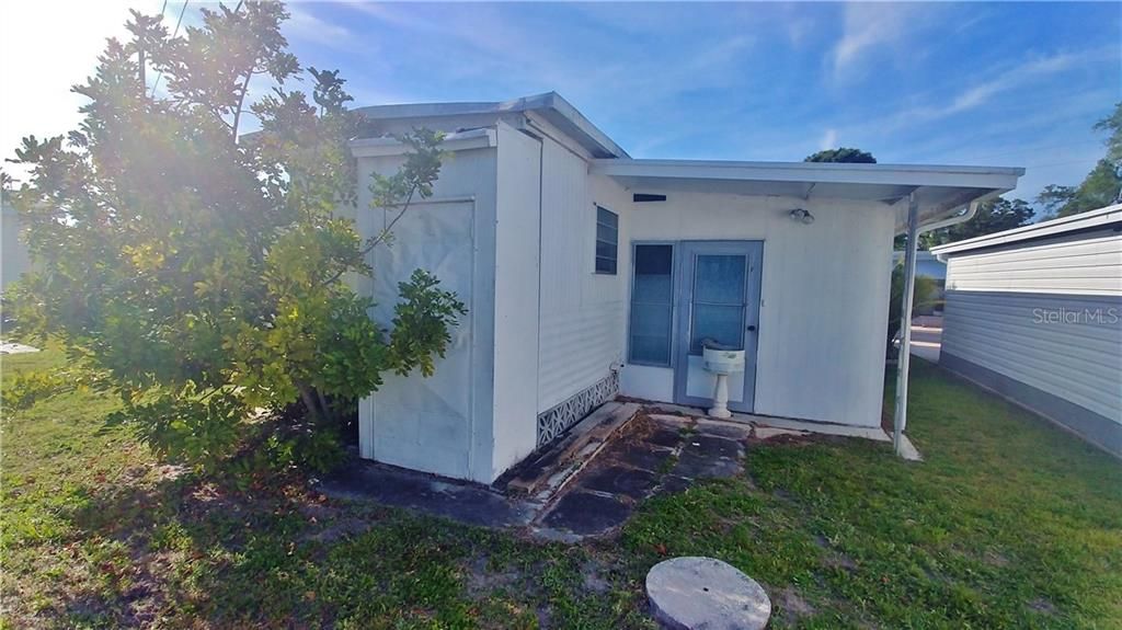 Recently Sold: $24,900 (1 beds, 1 baths, 470 Square Feet)