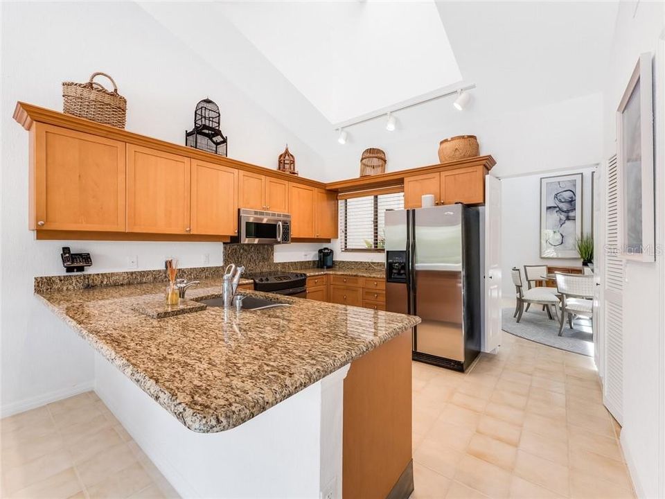 Recently Sold: $599,000 (3 beds, 2 baths, 2219 Square Feet)