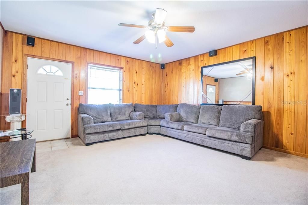 Recently Sold: $275,000 (3 beds, 1 baths, 1200 Square Feet)