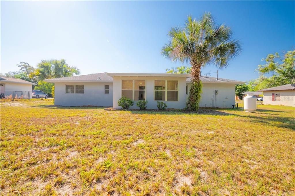 Recently Sold: $159,000 (2 beds, 2 baths, 1218 Square Feet)