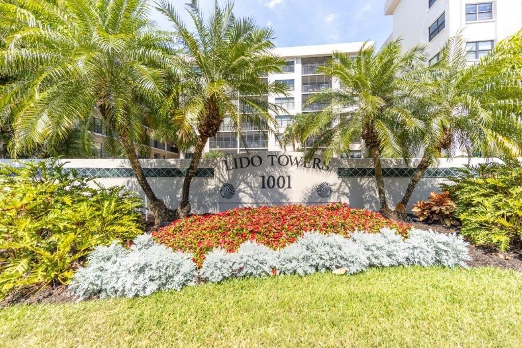 Recently Sold: $695,000 (2 beds, 2 baths, 1293 Square Feet)