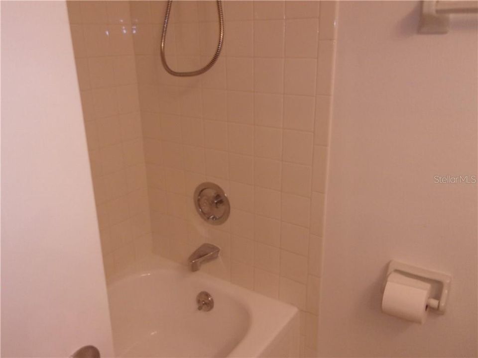 最近租的: $1,500 (2 贝兹, 2 浴室, 982 平方英尺)
