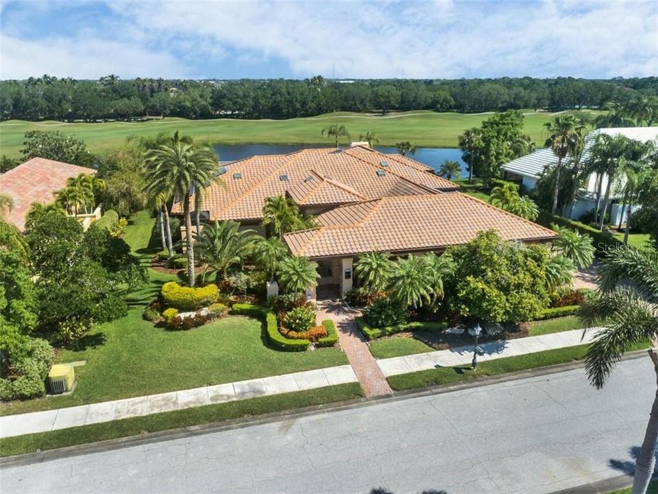 Recently Sold: $1,295,000 (4 beds, 3 baths, 5004 Square Feet)