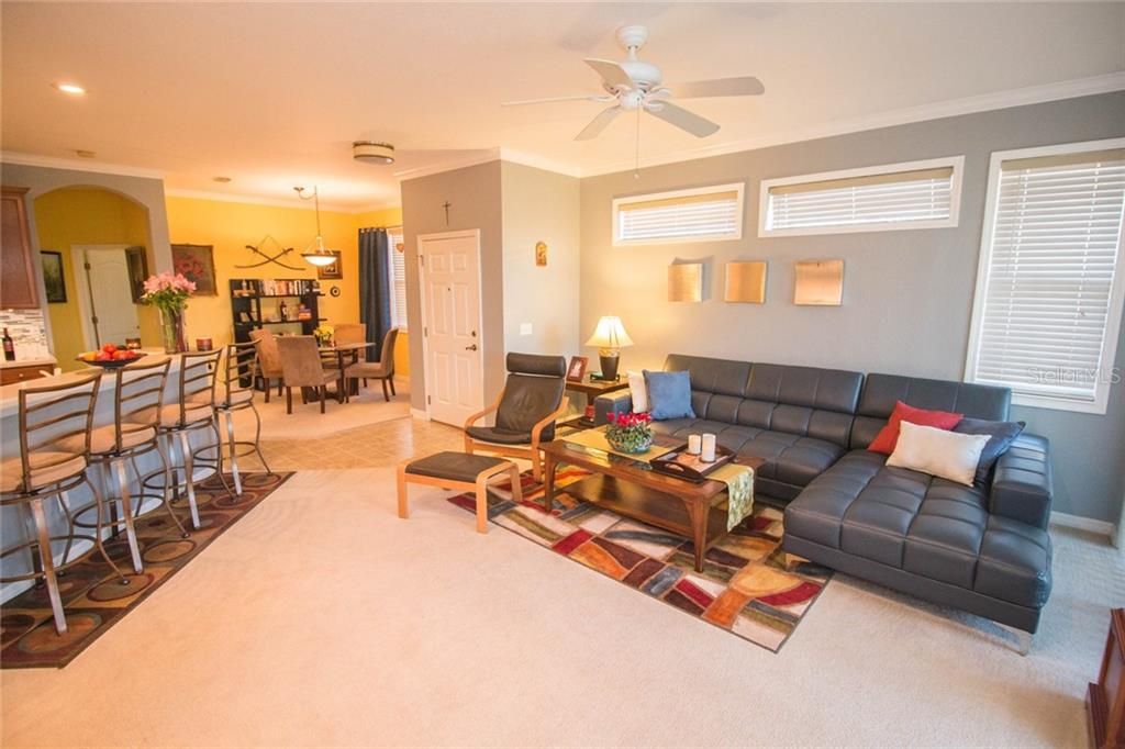 Recently Sold: $219,700 (2 beds, 2 baths, 1188 Square Feet)