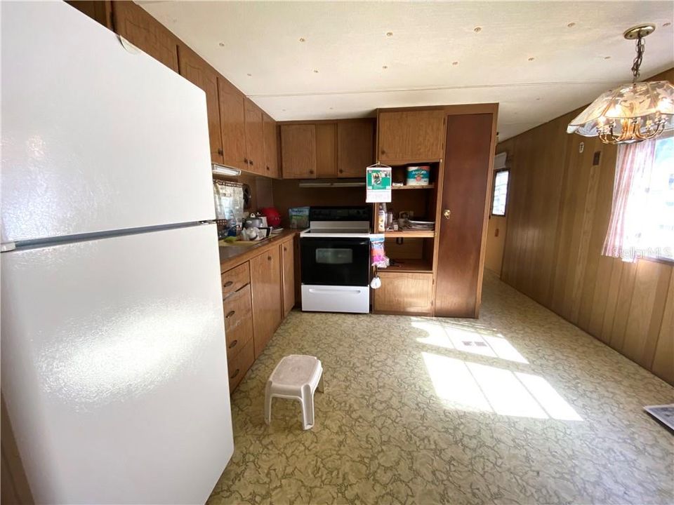 Vendido Recientemente: $49,900 (2 camas, 2 baños, 832 Pies cuadrados)