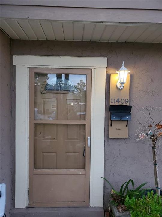 Recently Sold: $129,000 (2 beds, 2 baths, 1292 Square Feet)