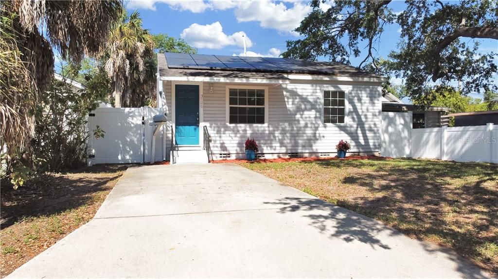 Recently Sold: $185,000 (2 beds, 1 baths, 572 Square Feet)