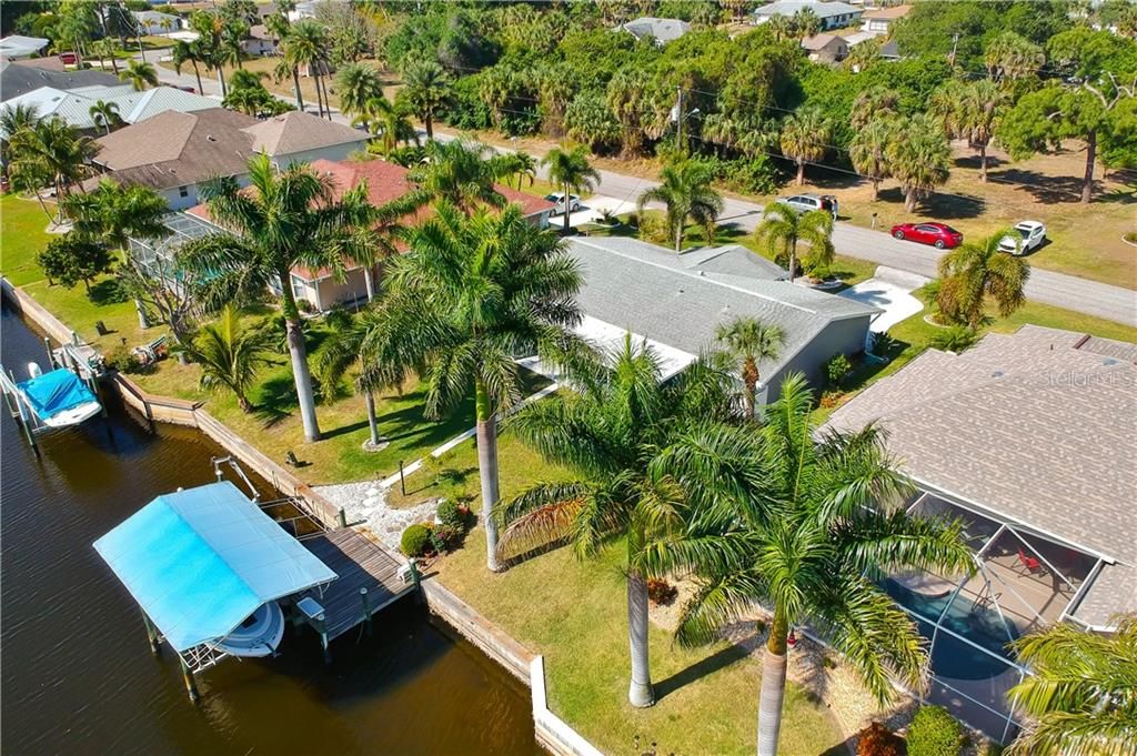 出租: $4,000 (2 贝兹, 2 浴室, 1393 平方英尺)