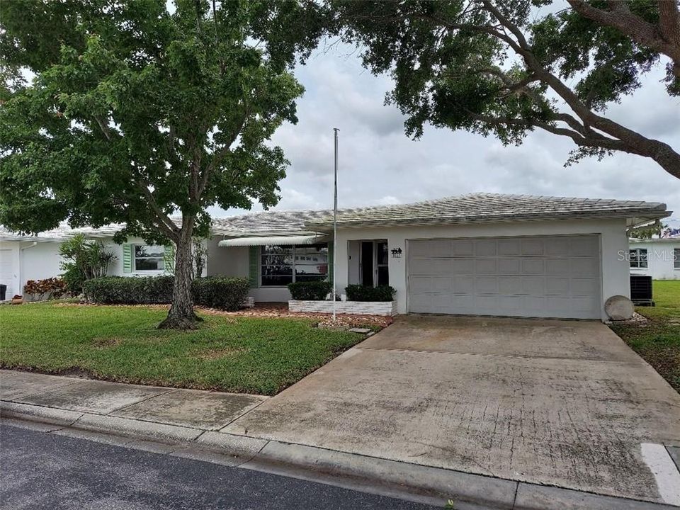 Recently Sold: $239,900 (2 beds, 2 baths, 1649 Square Feet)