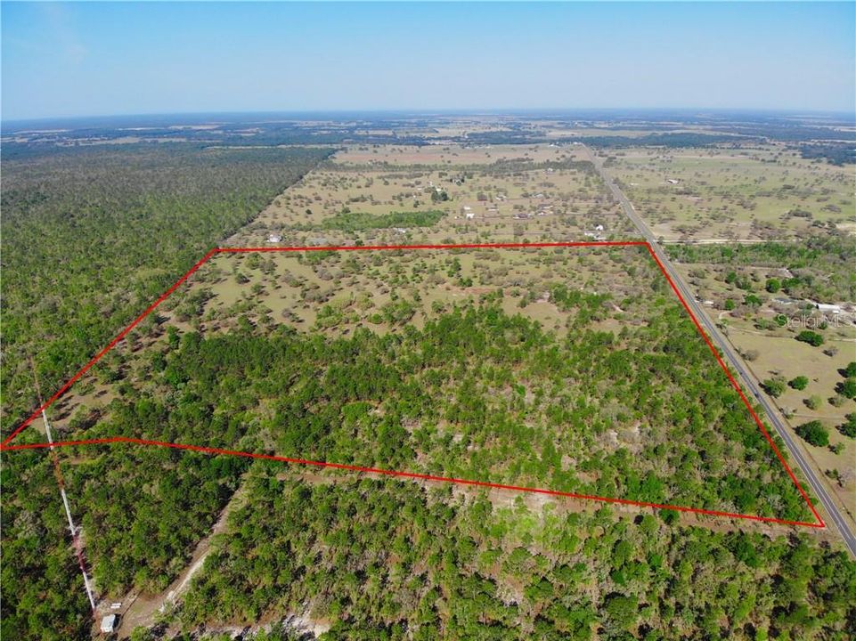 Vendido Recientemente: $1,950,000 (128.70 acres)