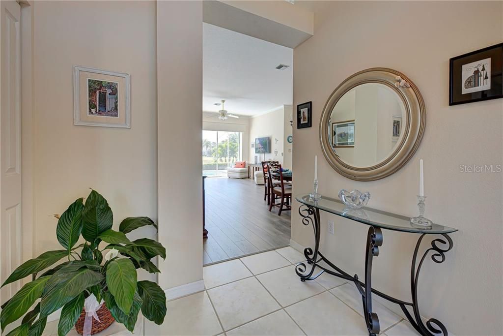 Recently Sold: $377,000 (3 beds, 2 baths, 1657 Square Feet)