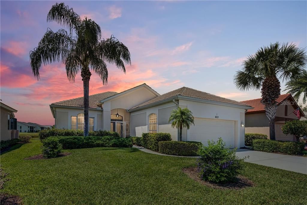 Spectacular sunsets over the lake and golf course in your Sawgrass home.