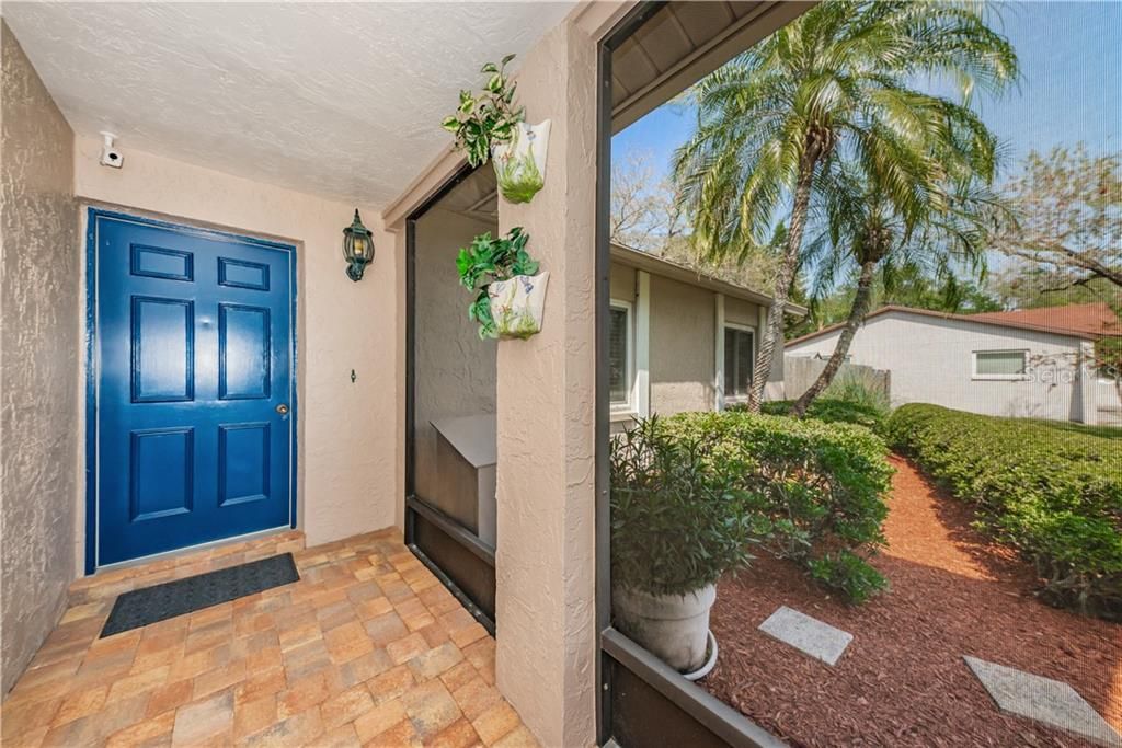 Recently Sold: $445,000 (3 beds, 2 baths, 1913 Square Feet)