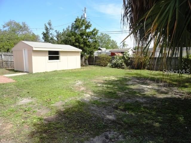 Recently Sold: $235,000 (3 beds, 1 baths, 989 Square Feet)