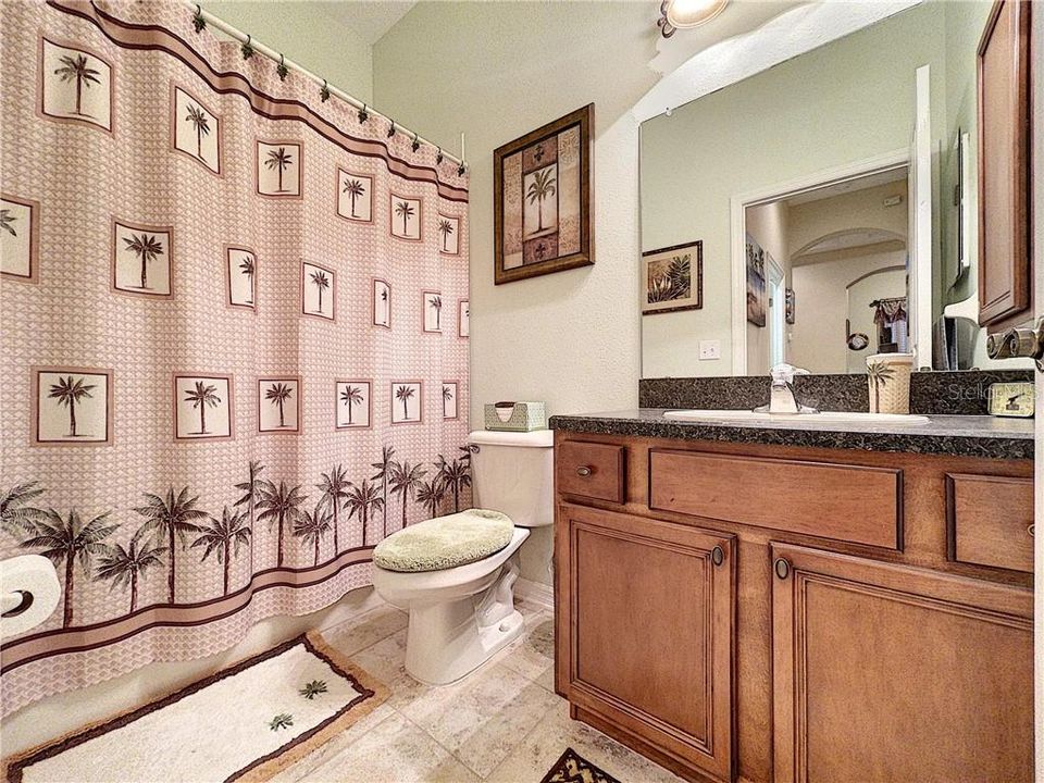 最近售出: $248,000 (2 贝兹, 2 浴室, 1455 平方英尺)