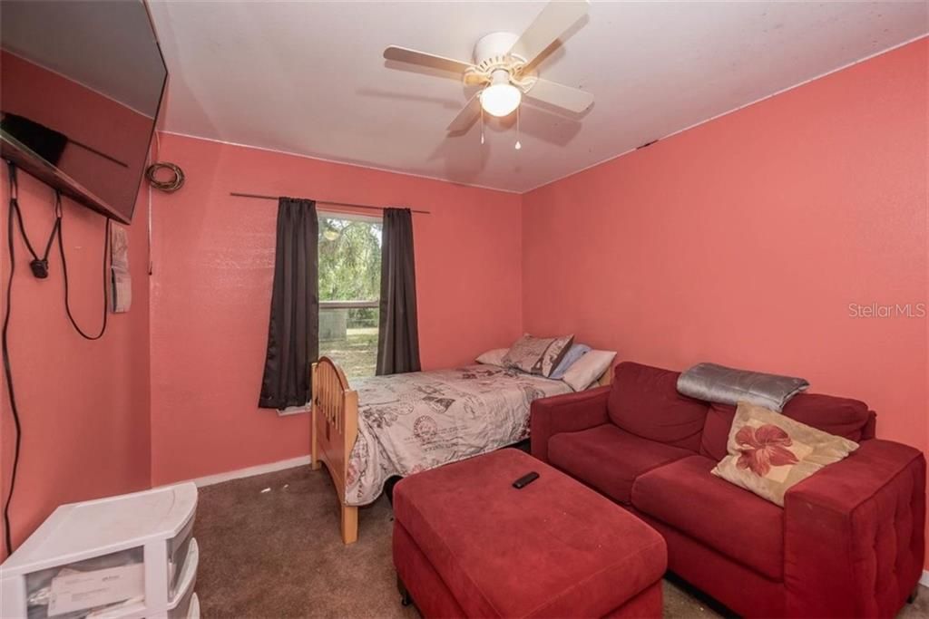 Recently Sold: $145,000 (3 beds, 1 baths, 1080 Square Feet)