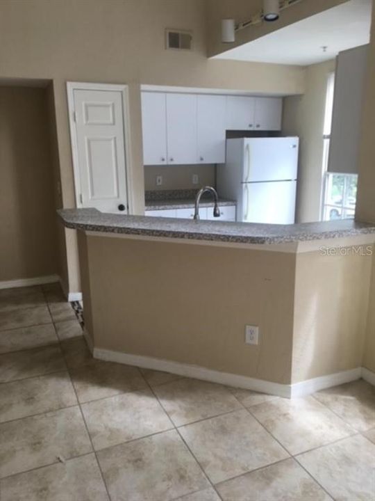 Recently Rented: $1,100 (1 beds, 1 baths, 991 Square Feet)