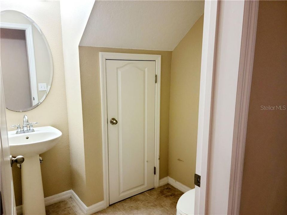 最近租的: $1,400 (2 贝兹, 2 浴室, 1622 平方英尺)