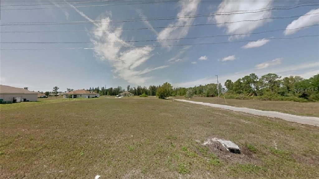 最近售出: $21,000 (0.24 acres)