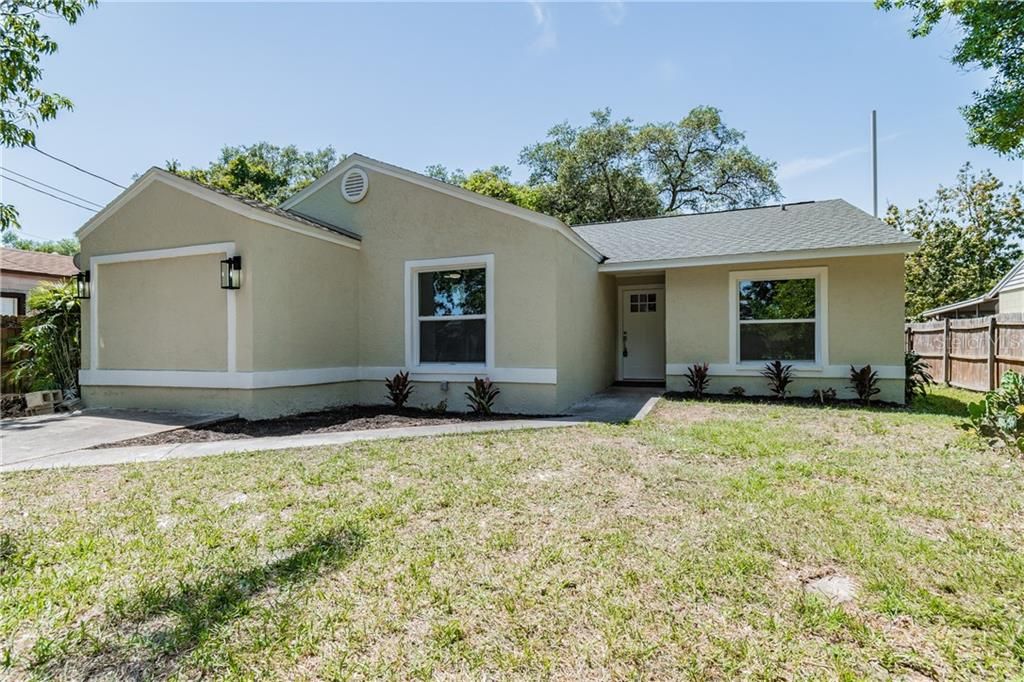 Recently Sold: $399,900 (3 beds, 2 baths, 1452 Square Feet)