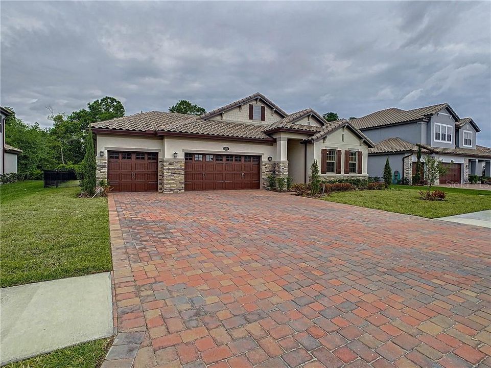 Recently Sold: $500,000 (4 beds, 3 baths, 2518 Square Feet)