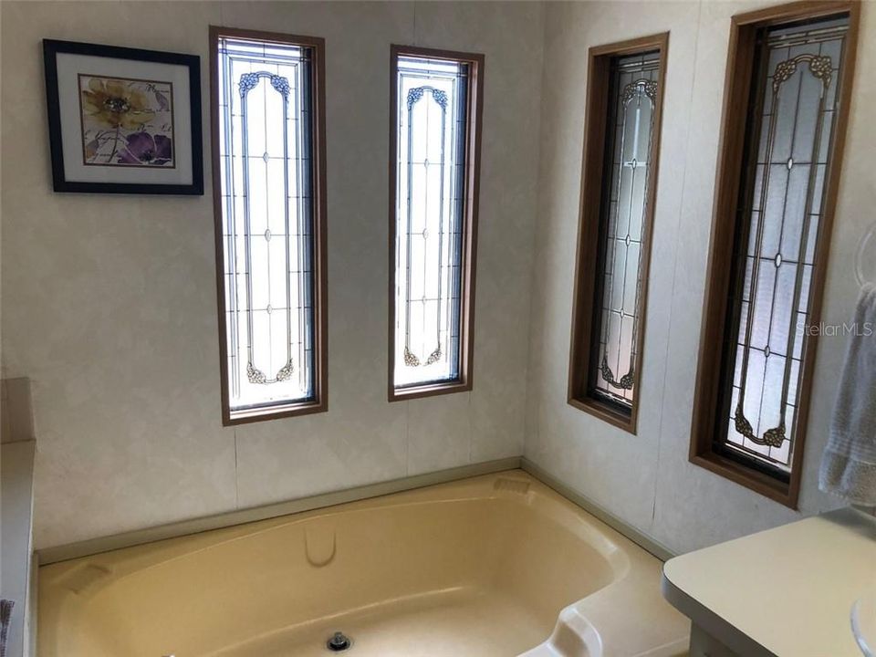 最近售出: $105,000 (2 贝兹, 2 浴室, 1430 平方英尺)