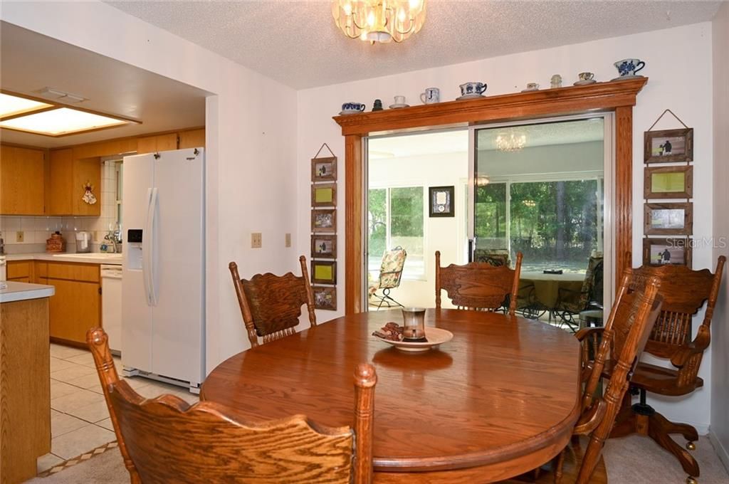 Vendido Recientemente: $249,900 (3 camas, 2 baños, 1556 Pies cuadrados)