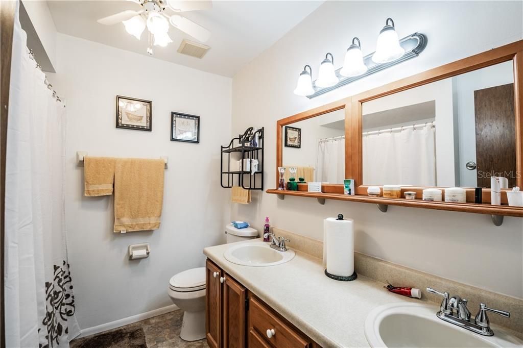 Recently Sold: $88,000 (2 beds, 2 baths, 1251 Square Feet)