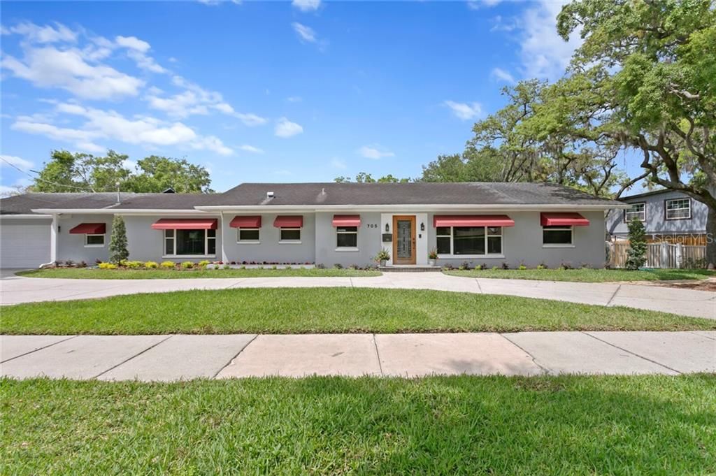 Recently Sold: $800,000 (4 beds, 2 baths, 2928 Square Feet)