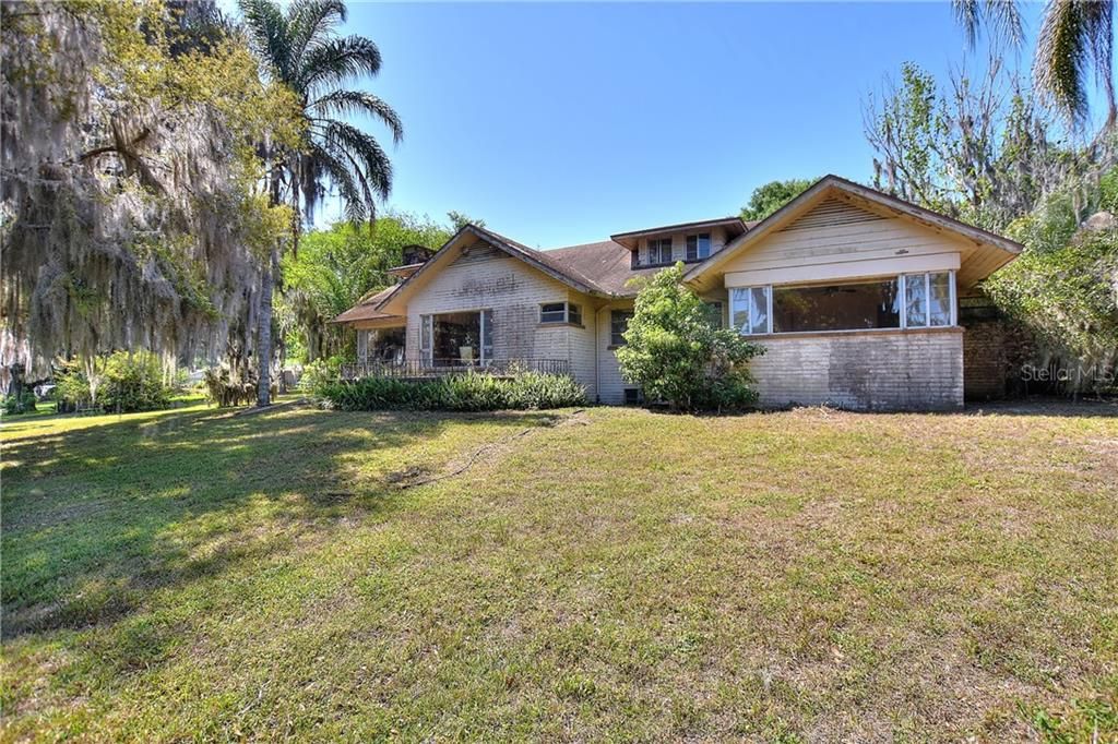 Vendido Recientemente: $674,900 (4 camas, 3 baños, 3713 Pies cuadrados)