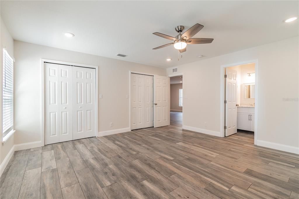Recently Sold: $385,000 (3 beds, 2 baths, 1615 Square Feet)
