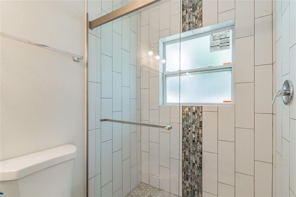 最近售出: $385,000 (3 贝兹, 2 浴室, 1615 平方英尺)