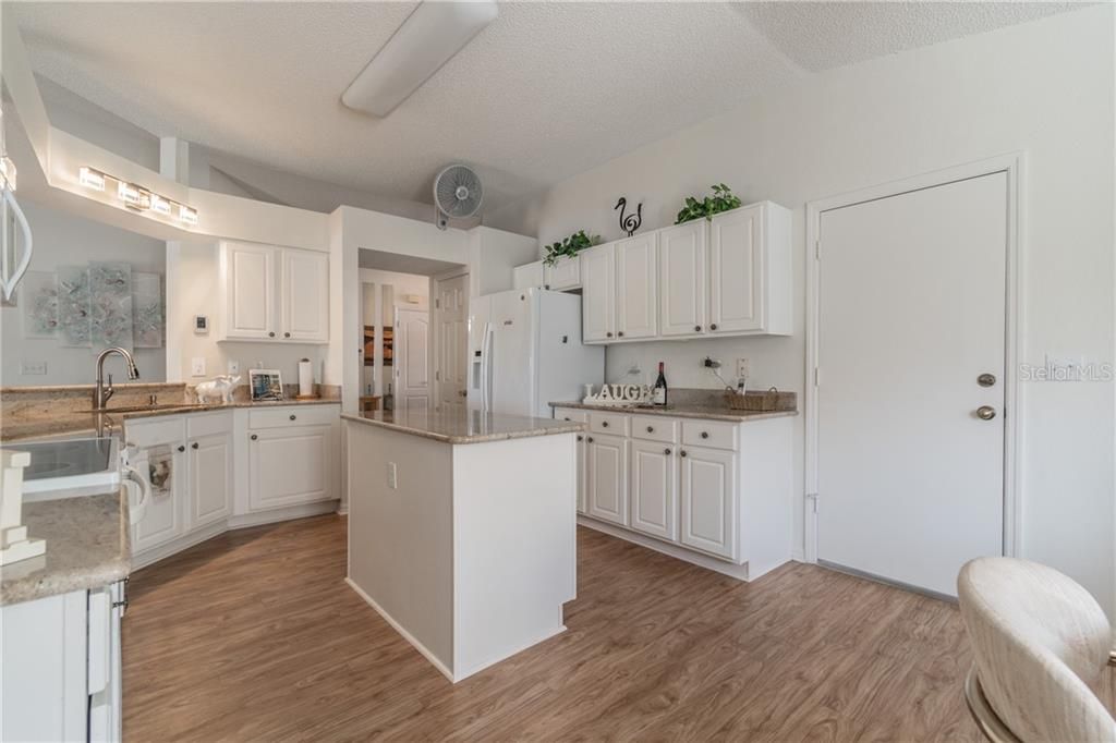 Recently Sold: $234,000 (2 beds, 2 baths, 1651 Square Feet)