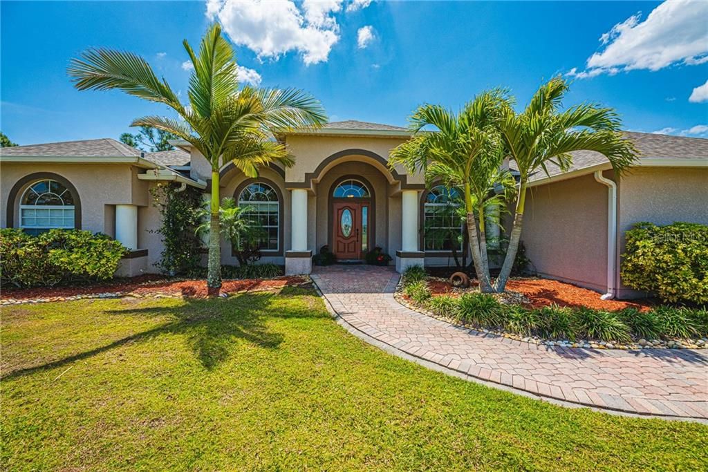 Recently Sold: $675,000 (4 beds, 3 baths, 2981 Square Feet)