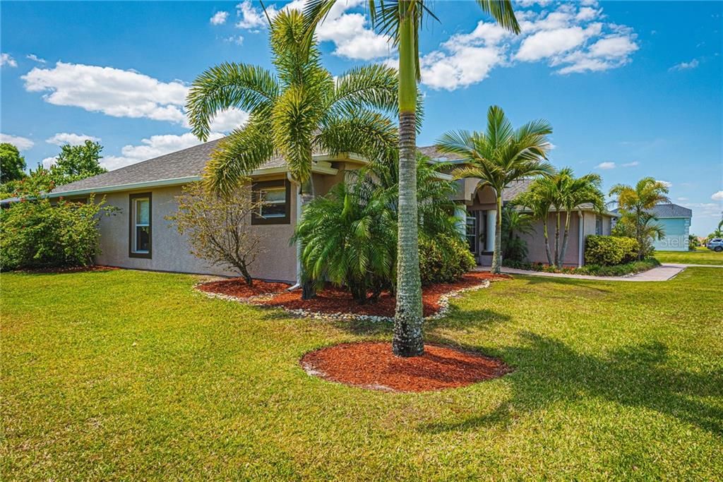 Recently Sold: $675,000 (4 beds, 3 baths, 2981 Square Feet)