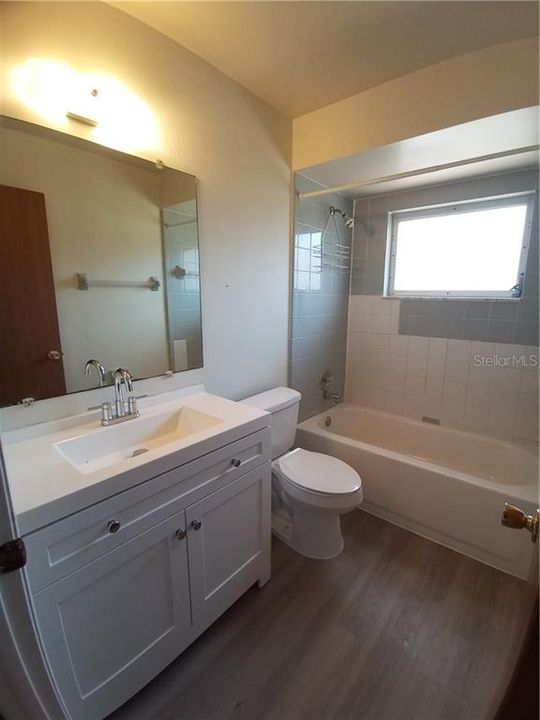 Недавно арендовано: $1,300 (2 спален, 2 ванн, 1137 Квадратных фут)