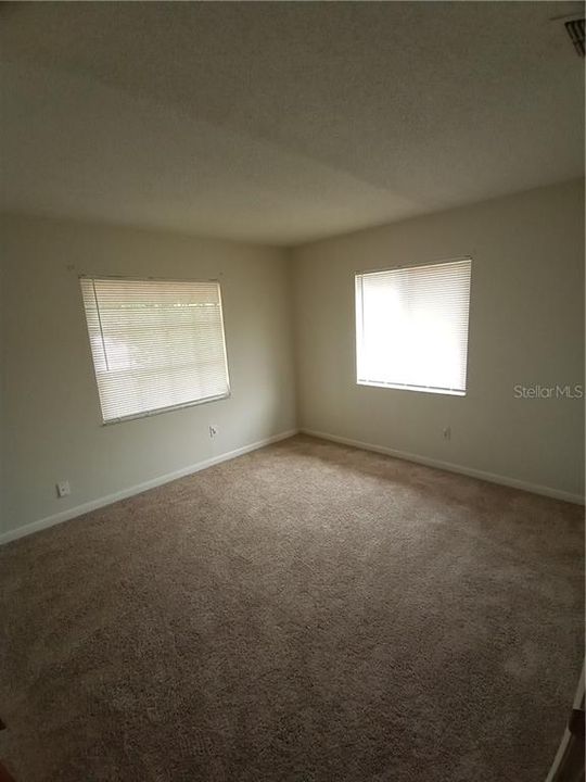 Recently Rented: $1,300 (2 beds, 2 baths, 1137 Square Feet)