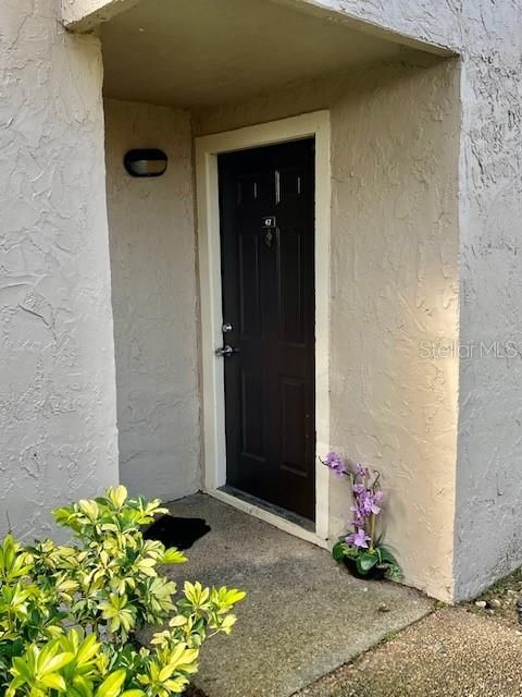 Recently Sold: $147,500 (2 beds, 2 baths, 1105 Square Feet)