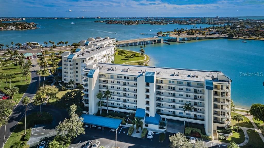 Recently Sold: $400,000 (2 beds, 2 baths, 1200 Square Feet)
