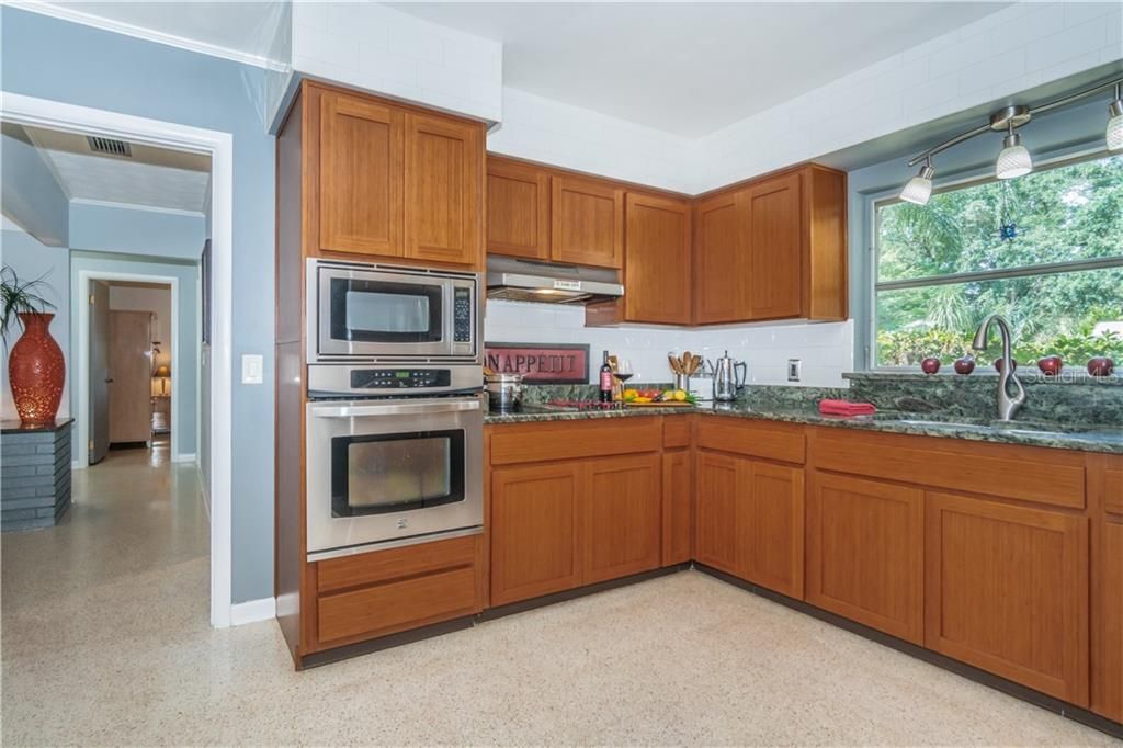 Bright Kitchen with SS Wall Oven/Micro Combo