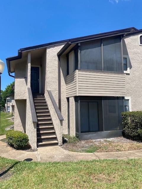 Recently Sold: $120,000 (1 beds, 1 baths, 749 Square Feet)