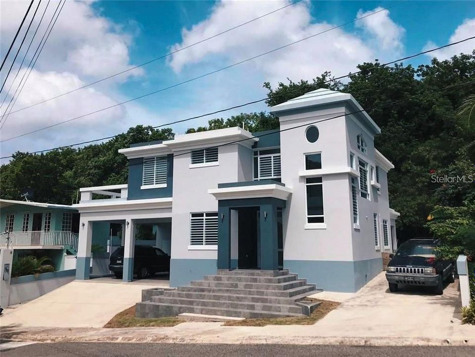 Vendido Recientemente: $515,000 (4 camas, 3 baños, 3590 Pies cuadrados)