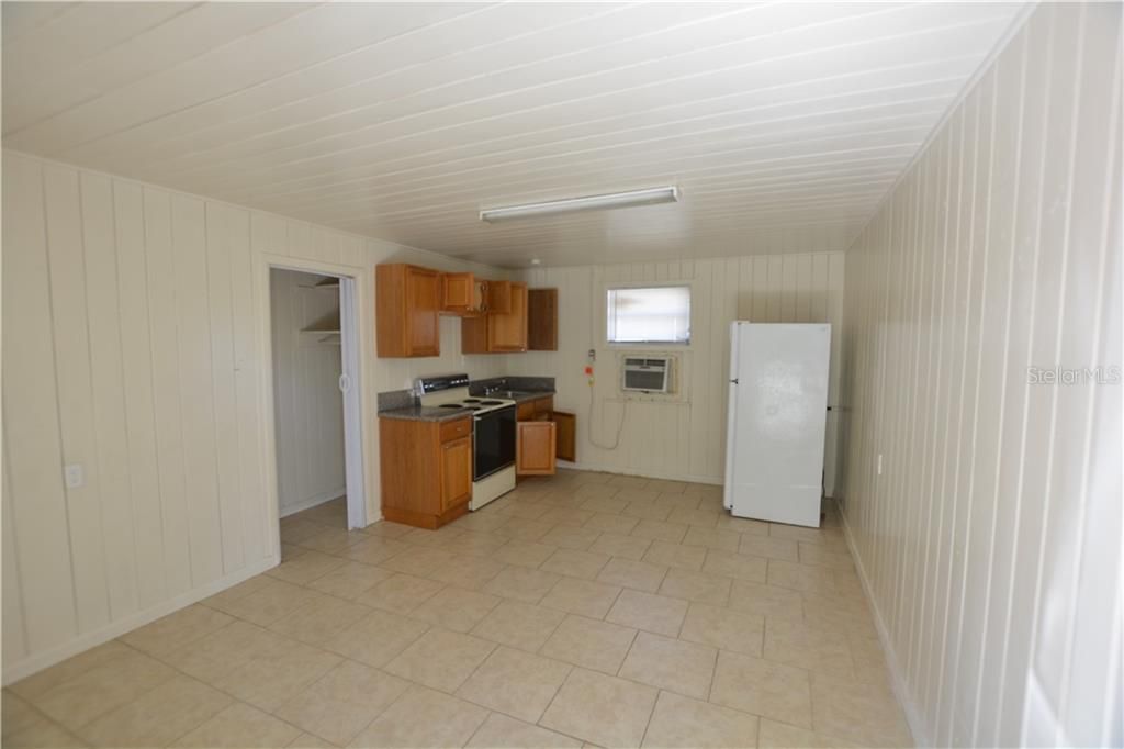 Recently Rented: $600 (1 beds, 1 baths, 240 Square Feet)