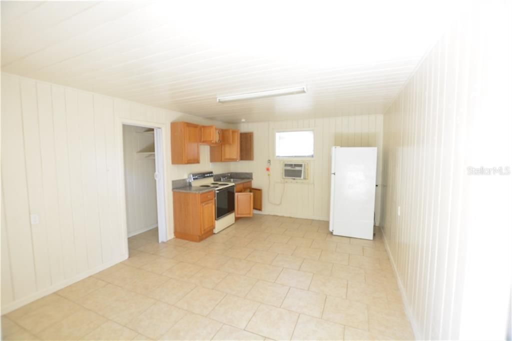 Recently Rented: $600 (1 beds, 1 baths, 240 Square Feet)