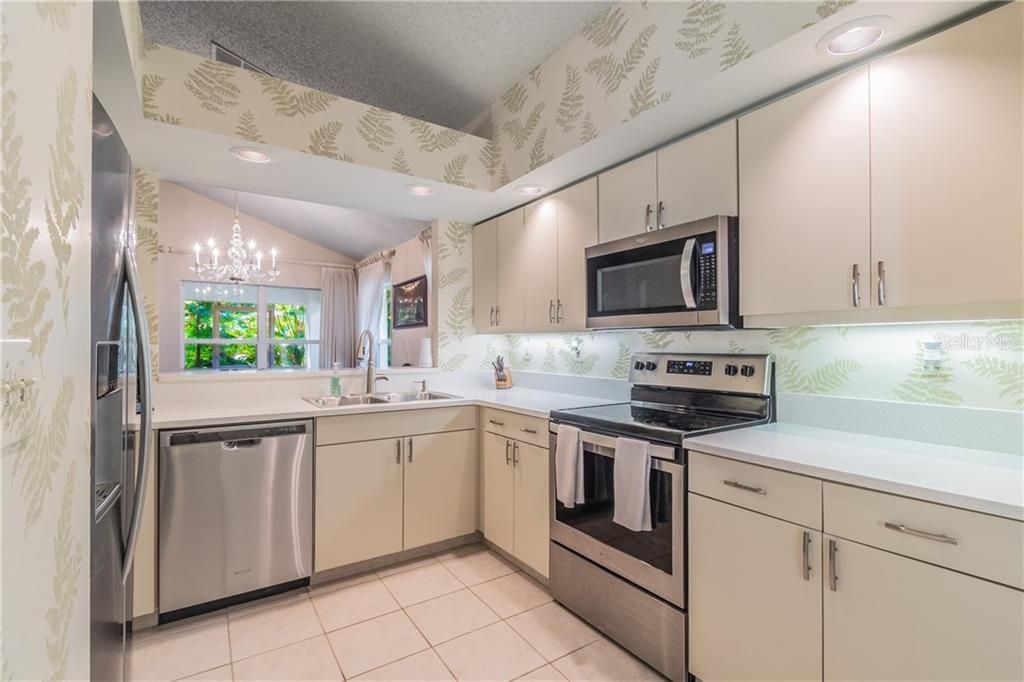Recently Sold: $315,000 (3 beds, 2 baths, 1634 Square Feet)